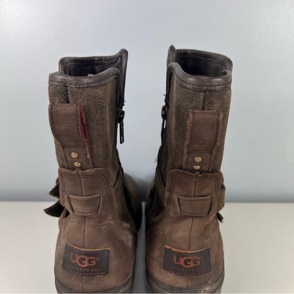 UGG Boots - Picture 2 of 9